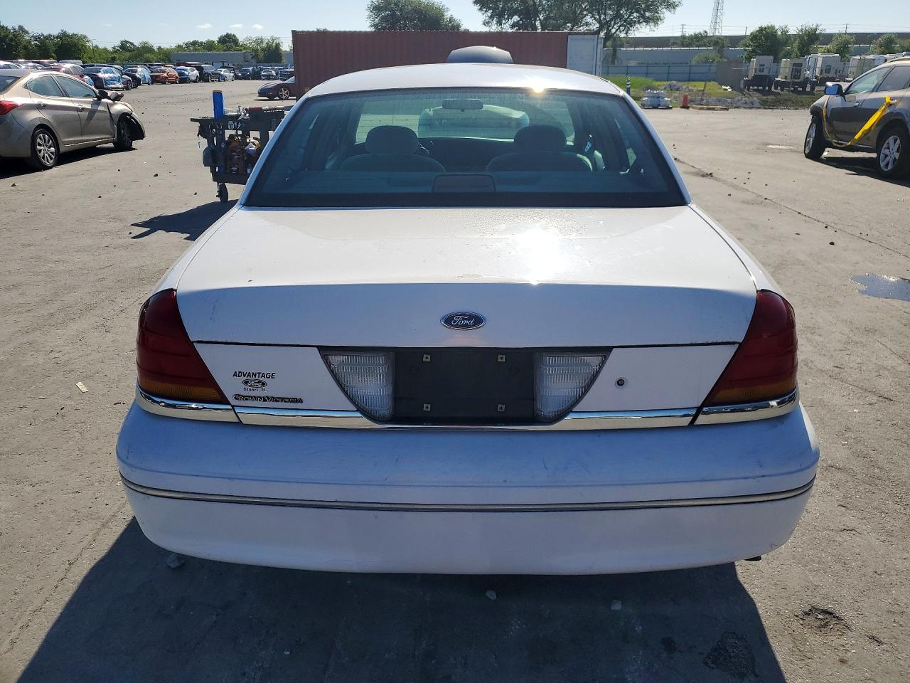 1999 FORD CROWN VICTORIA photo 11