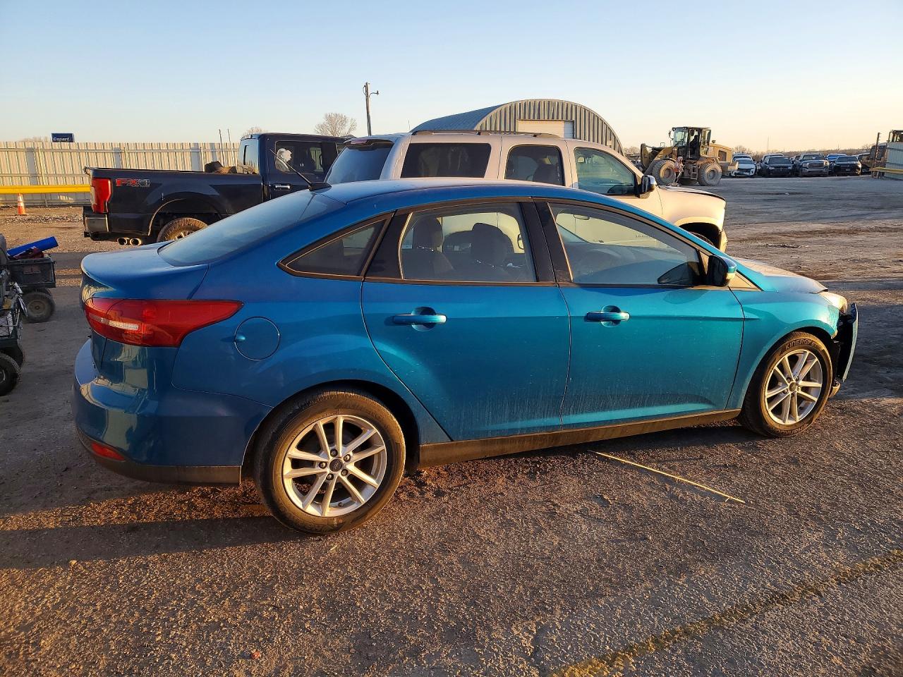 2017 FORD FOCUS SE photo 7