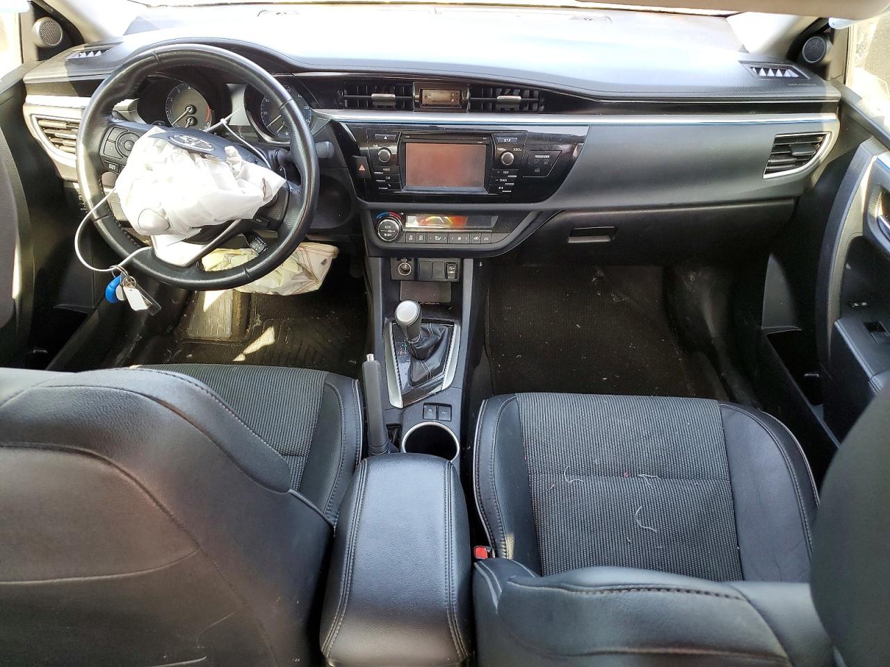 2016 TOYOTA COROLLA S PLUS photo 8