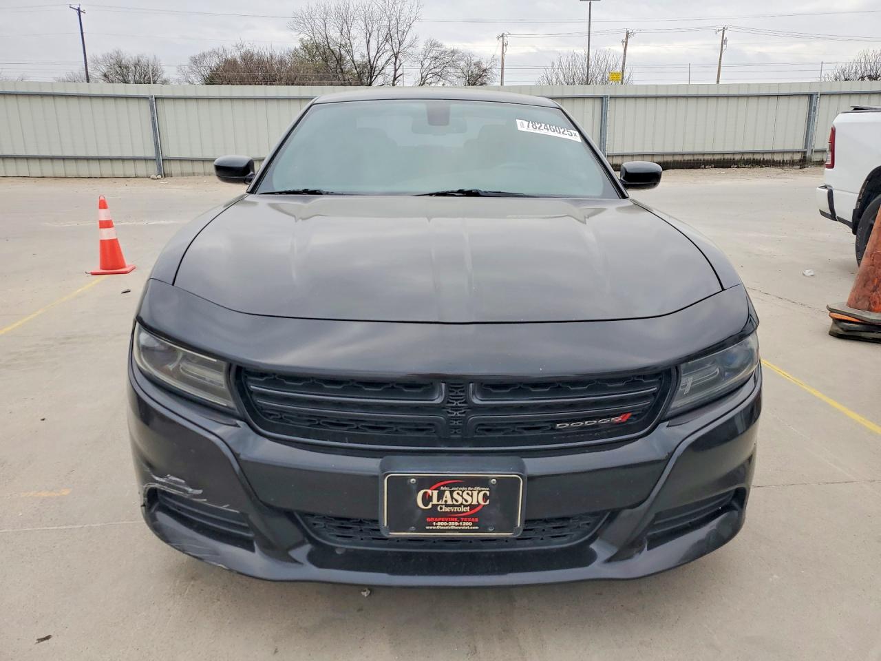 2016 DODGE CHARGER SXT photo 5