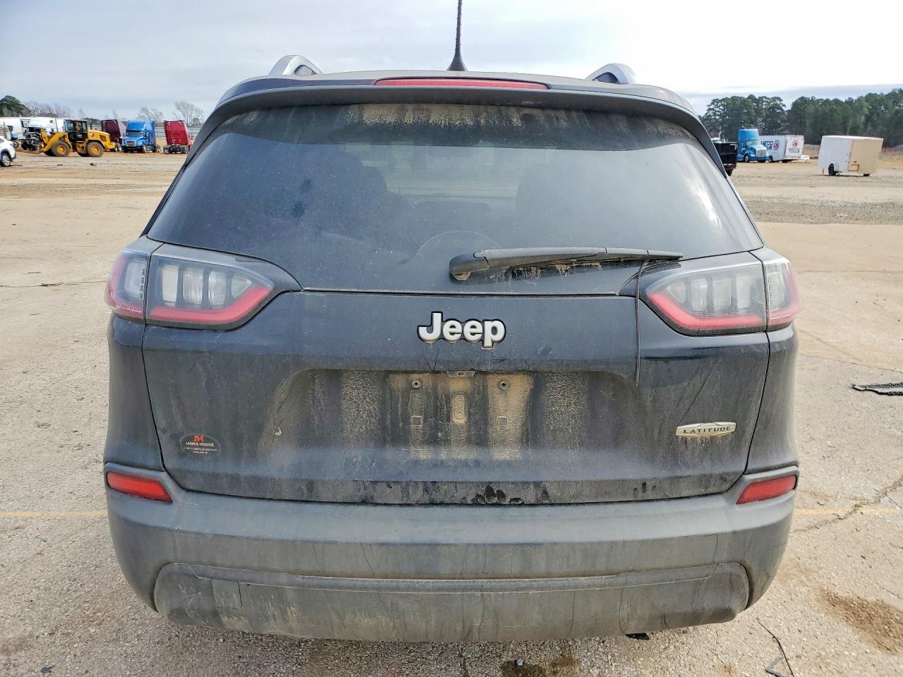 2019 JEEP CHEROKEE LATITUDE photo 11