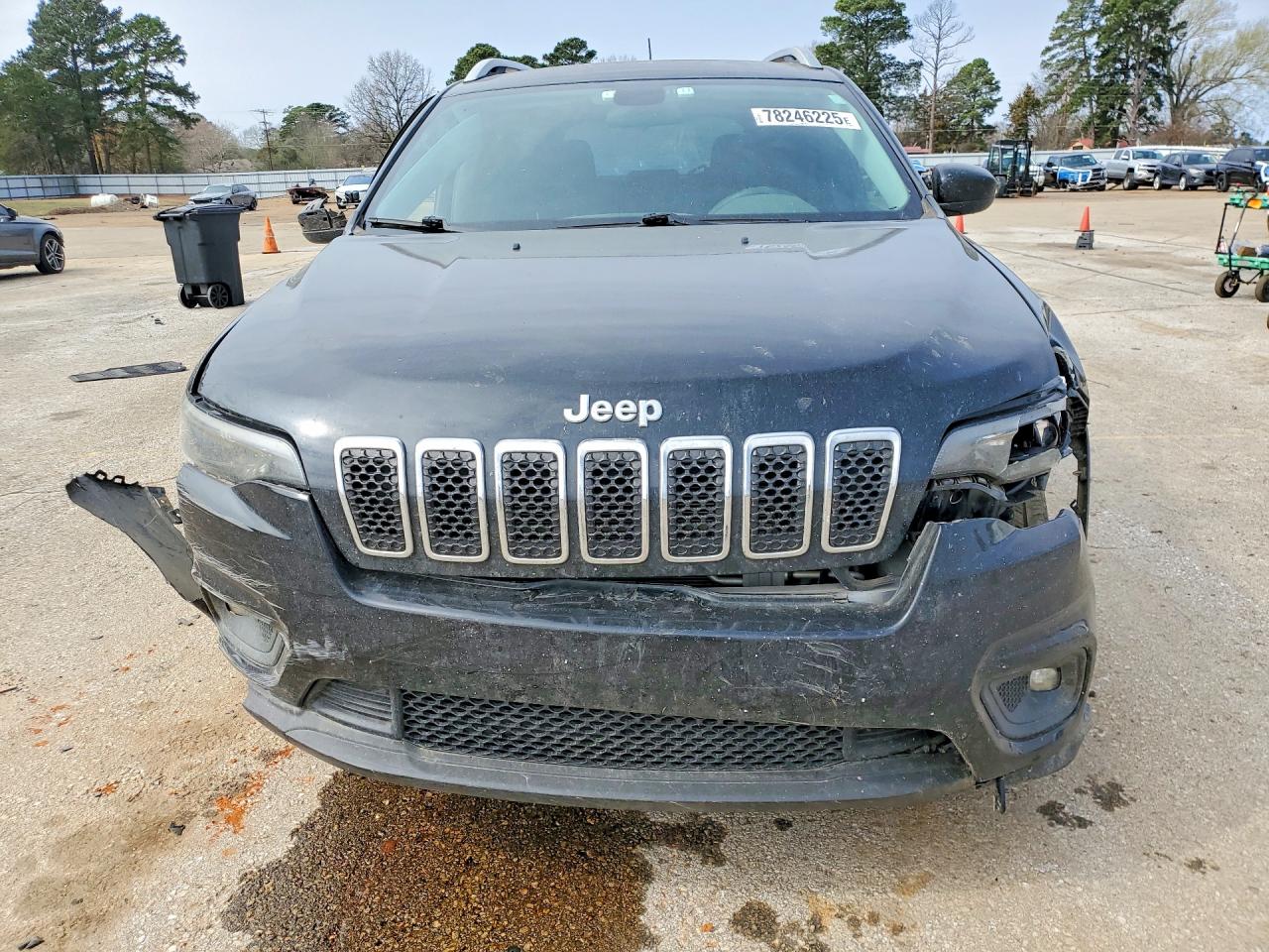 2019 JEEP CHEROKEE LATITUDE photo 9