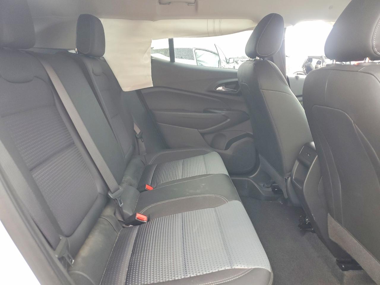 2025 CHEVROLET TRAX 1LT photo 11