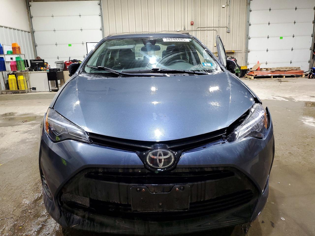 2017 TOYOTA COROLLA LE photo 9