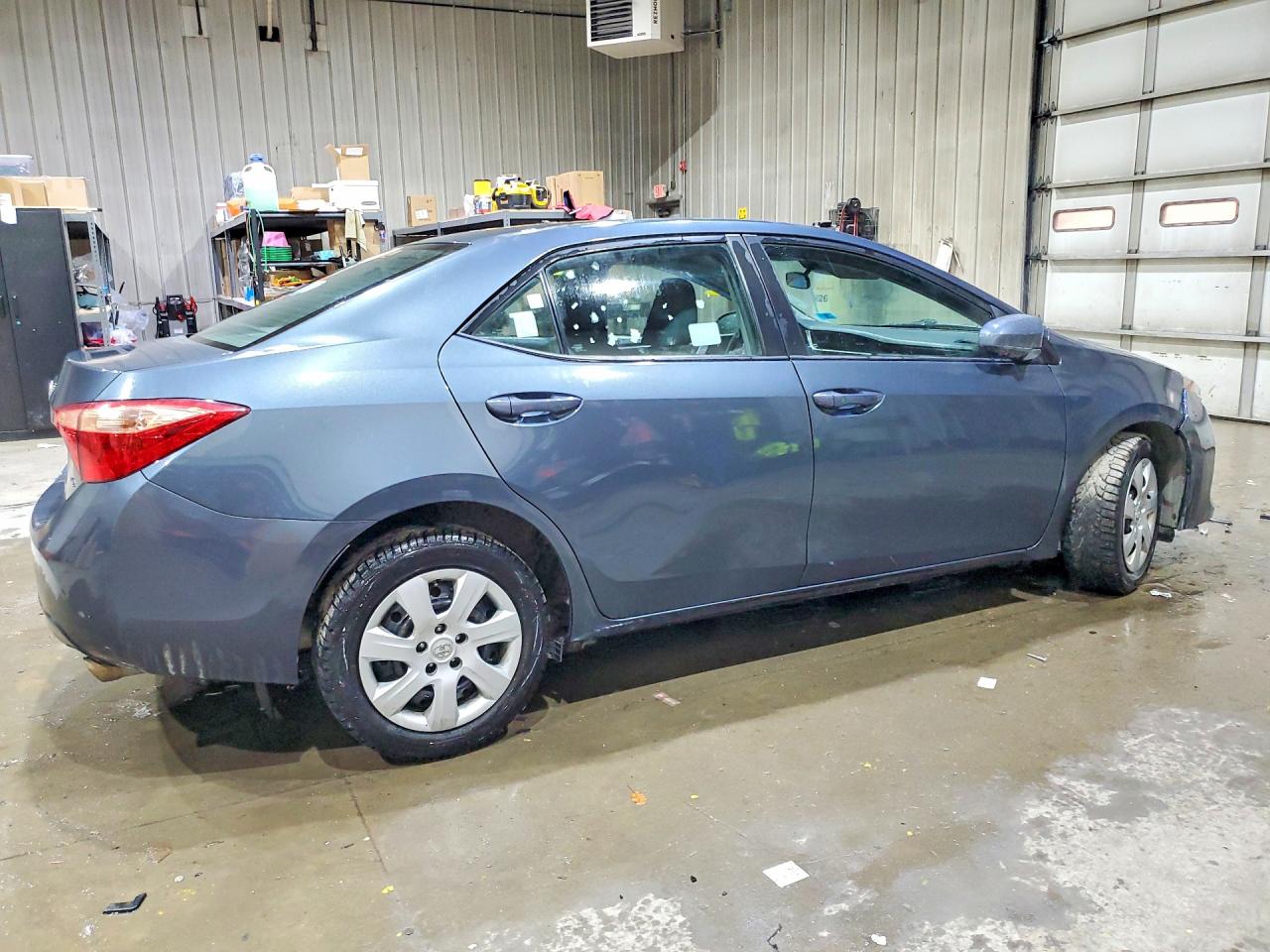 2017 TOYOTA COROLLA LE photo 5