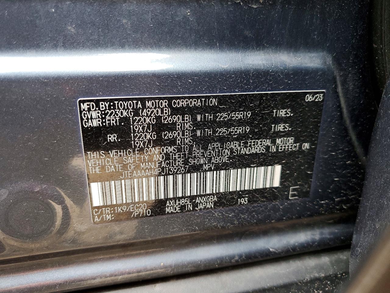 2023 TOYOTA VENZA LE photo 23