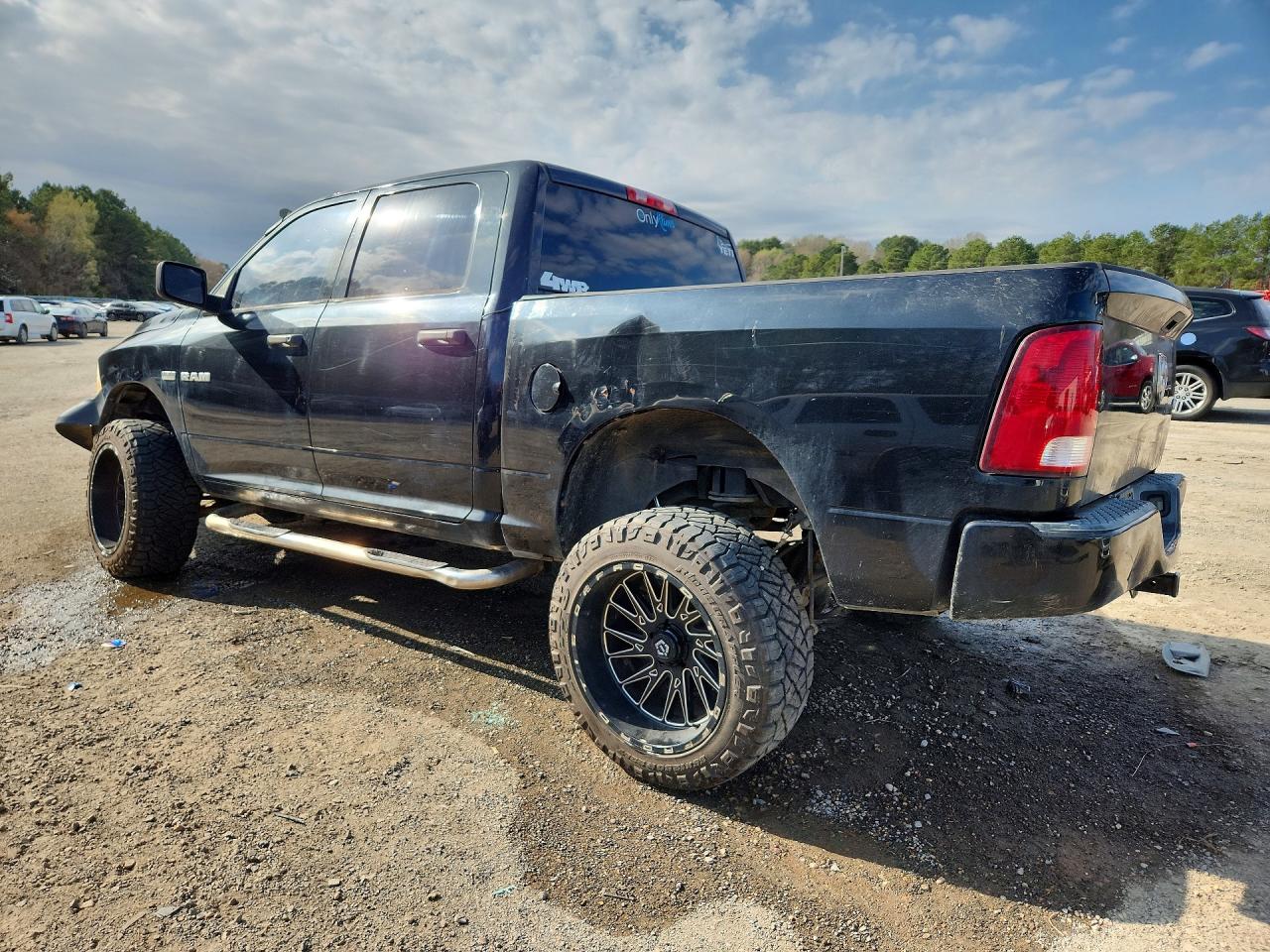2010 DODGE RAM 1500 photo 2