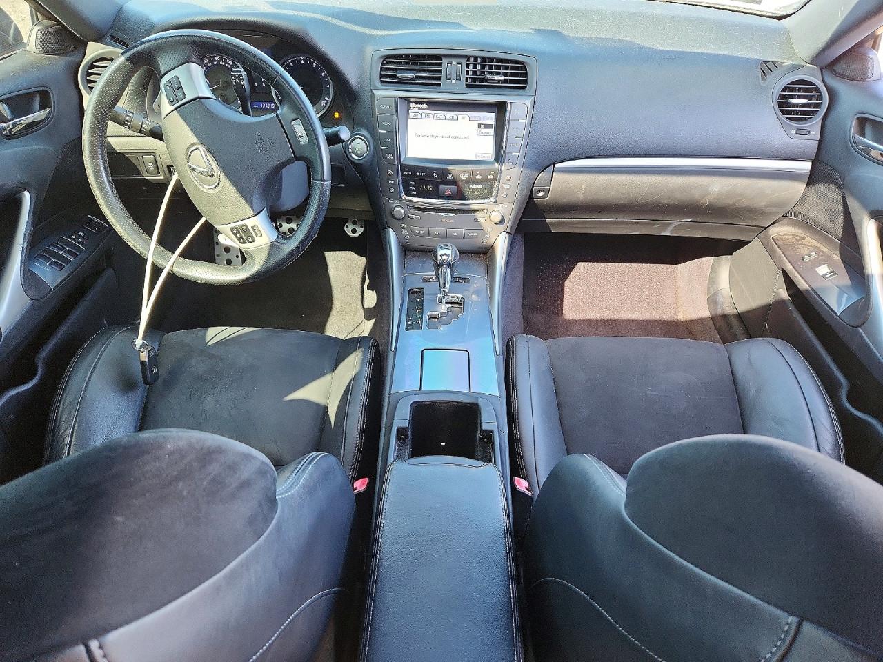 2012 LEXUS IS 250 photo 8