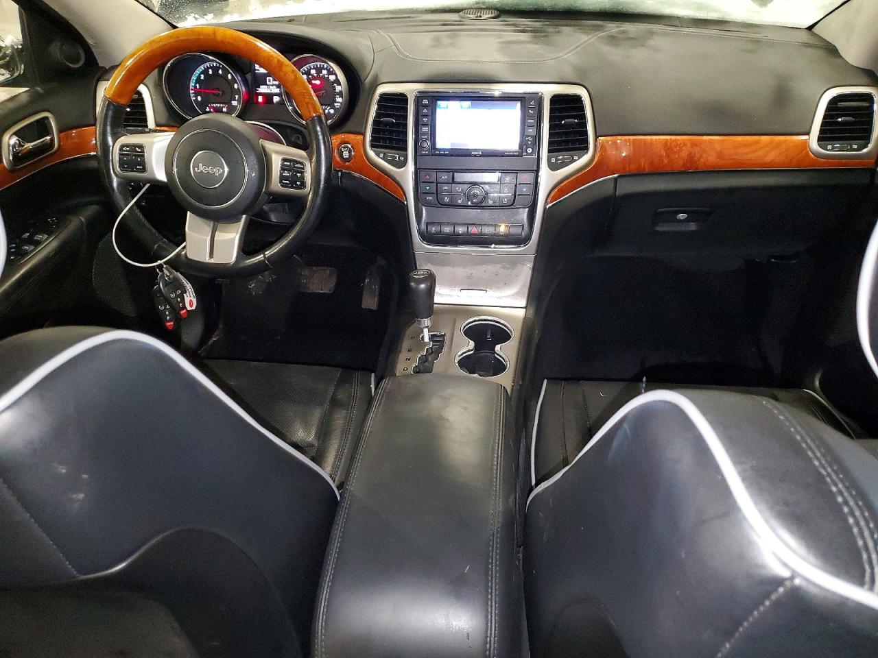 2012 JEEP GRAND CHEROKEE OVERLAND photo 8