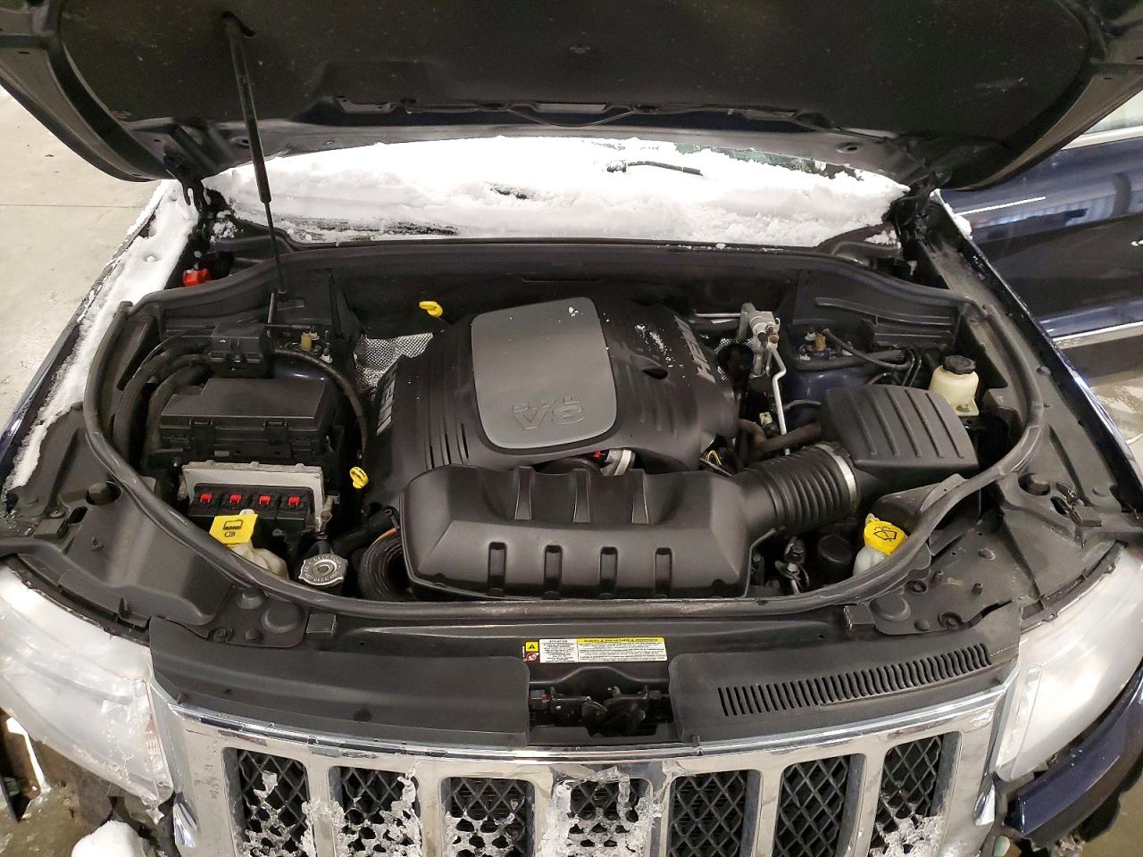 2012 JEEP GRAND CHEROKEE OVERLAND photo 12