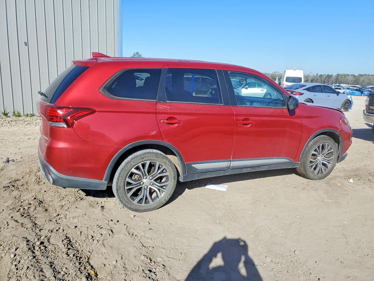 2018 MITSUBISHI OUTLANDER ES photo 5