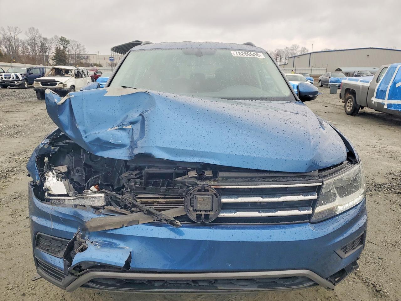 2020 VOLKSWAGEN TIGUAN SE photo 13