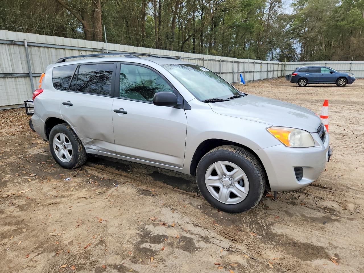 2011 TOYOTA RAV4 BASE photo 10