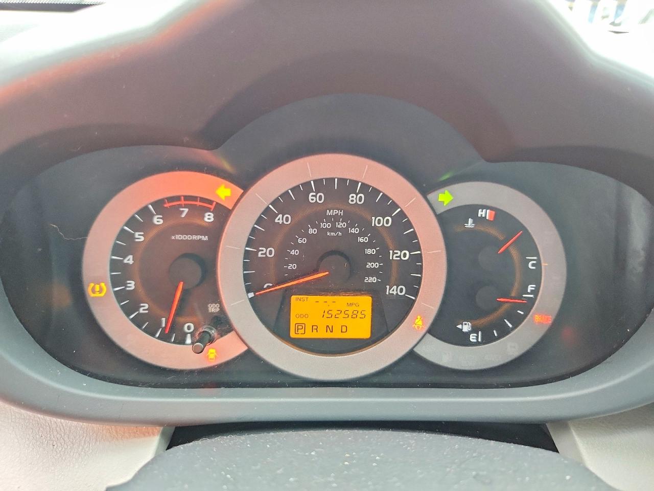 2011 TOYOTA RAV4 BASE photo 25