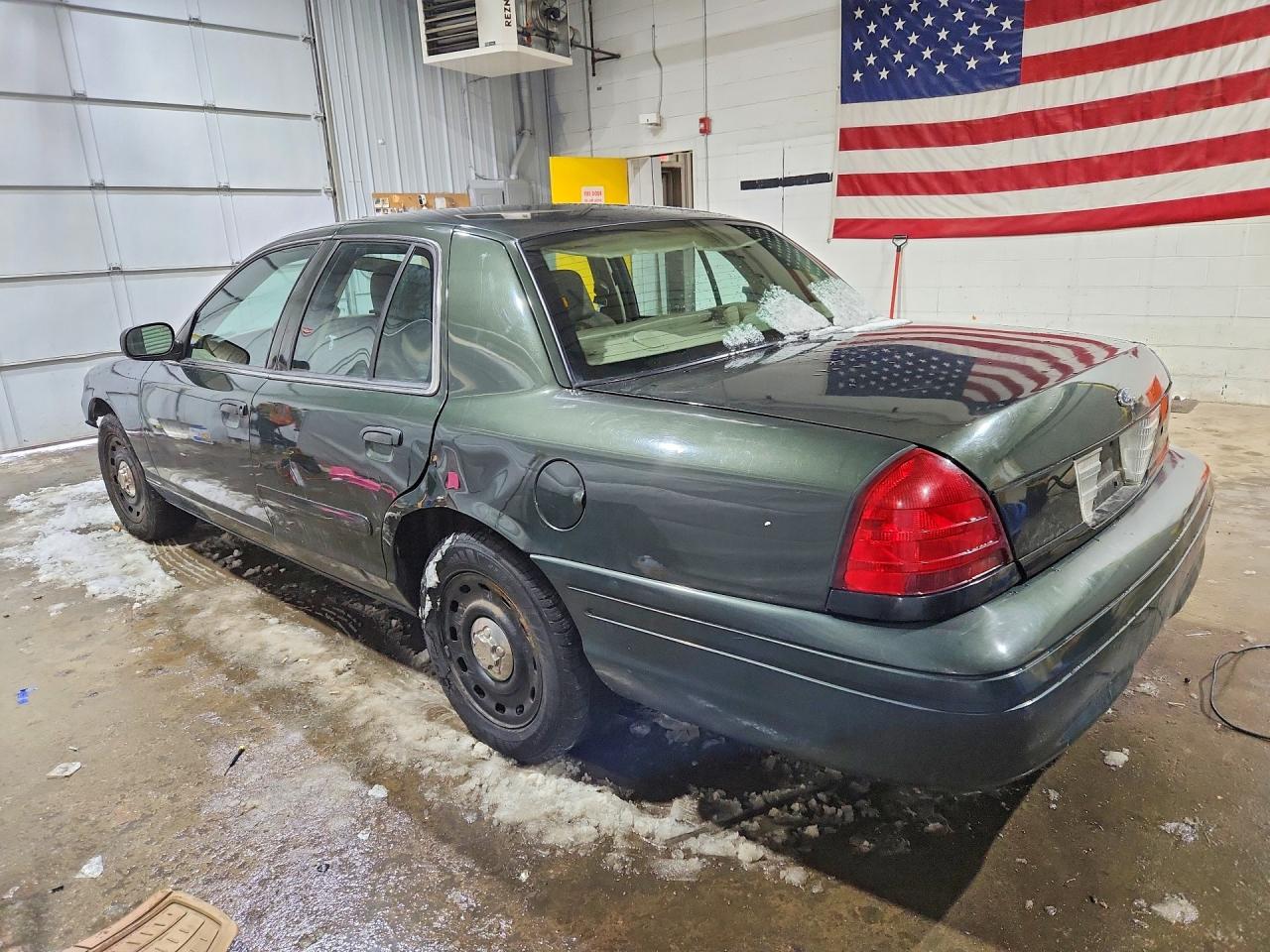 2004 FORD CROWN VICTORIA POLICE INTERCEPTOR photo 2