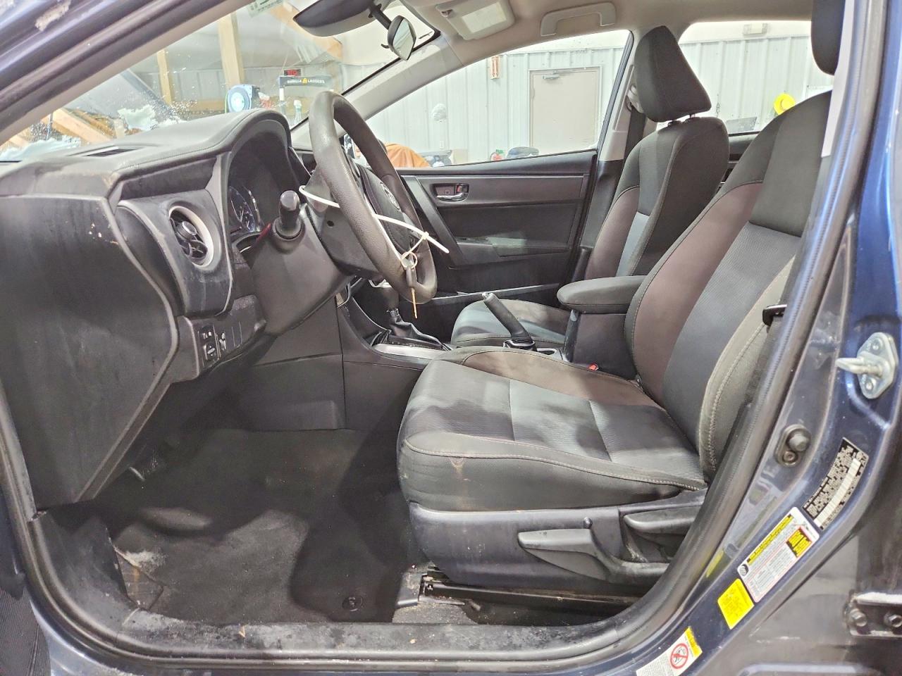 2017 TOYOTA COROLLA BASE photo 7