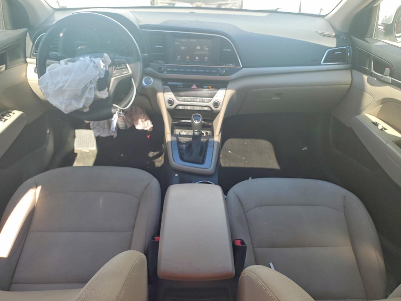 2018 HYUNDAI ELANTRA VALUE EDITION photo 22