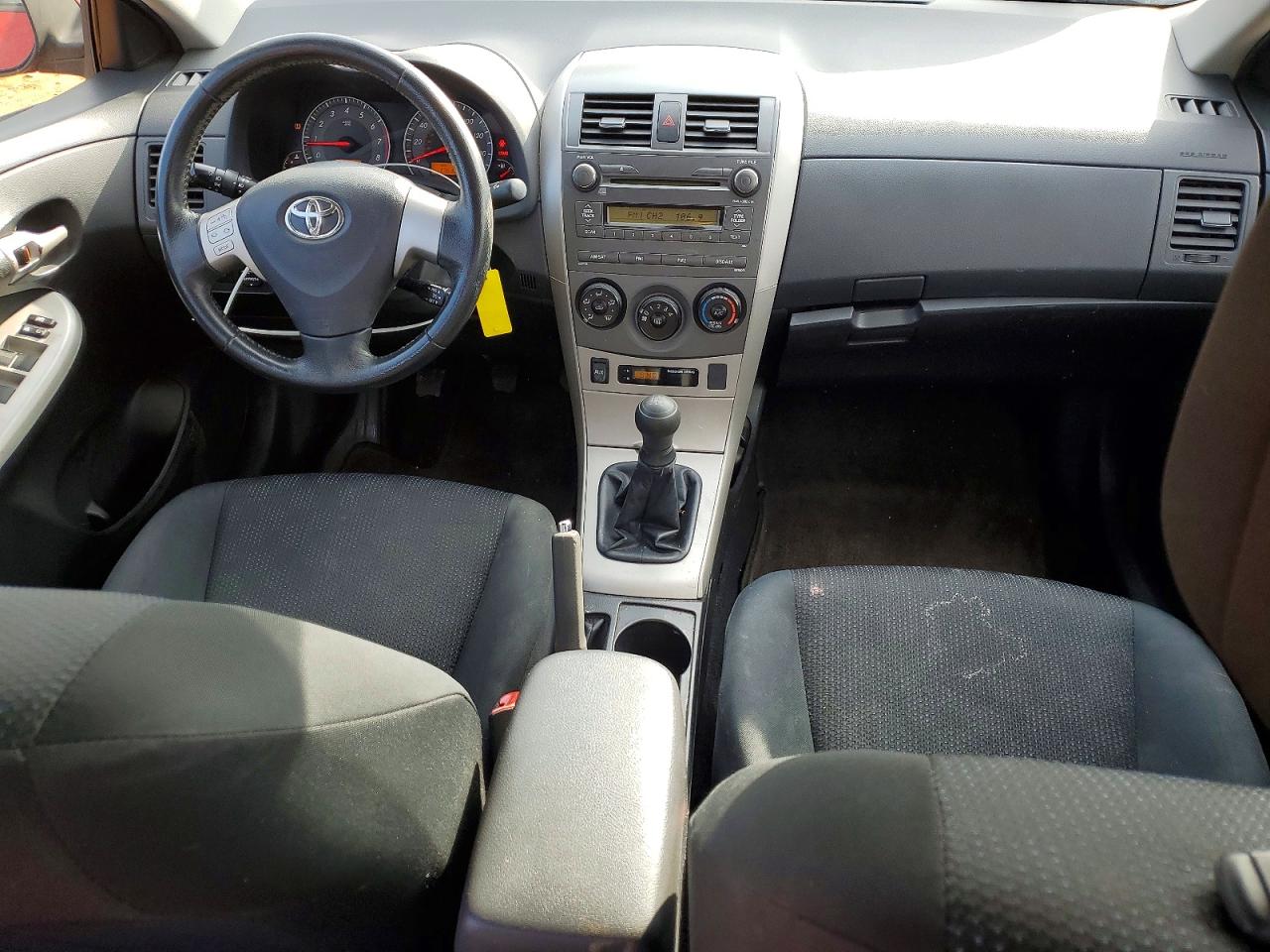 2010 TOYOTA COROLLA S photo 15