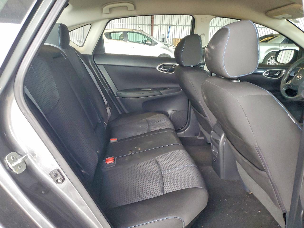 2018 NISSAN SENTRA S photo 10
