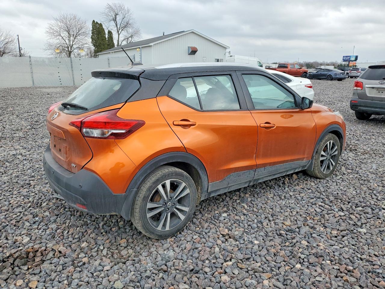2020 NISSAN KICKS SV photo 7