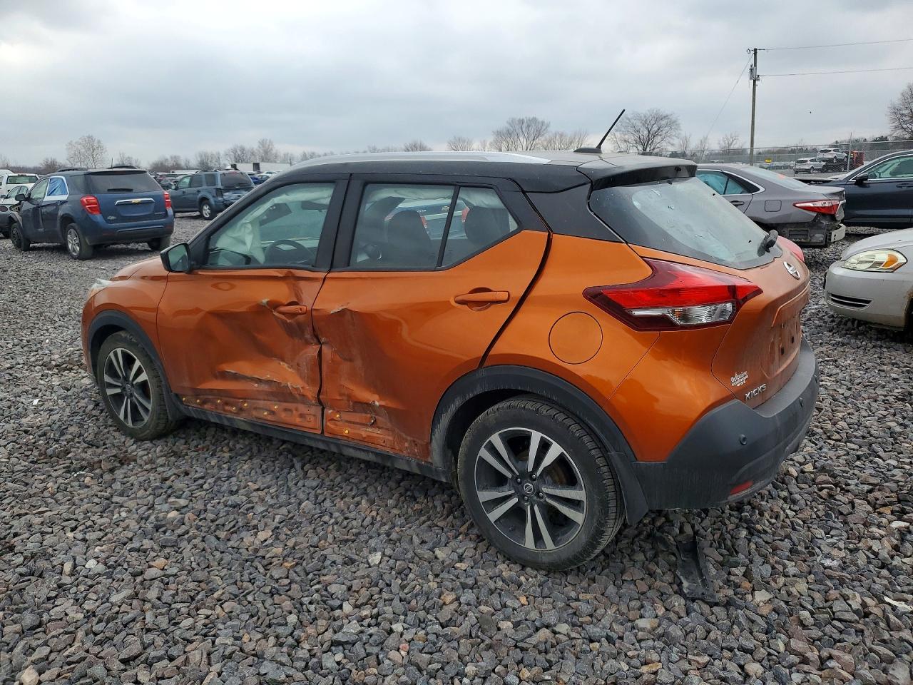 2020 NISSAN KICKS SV photo 4