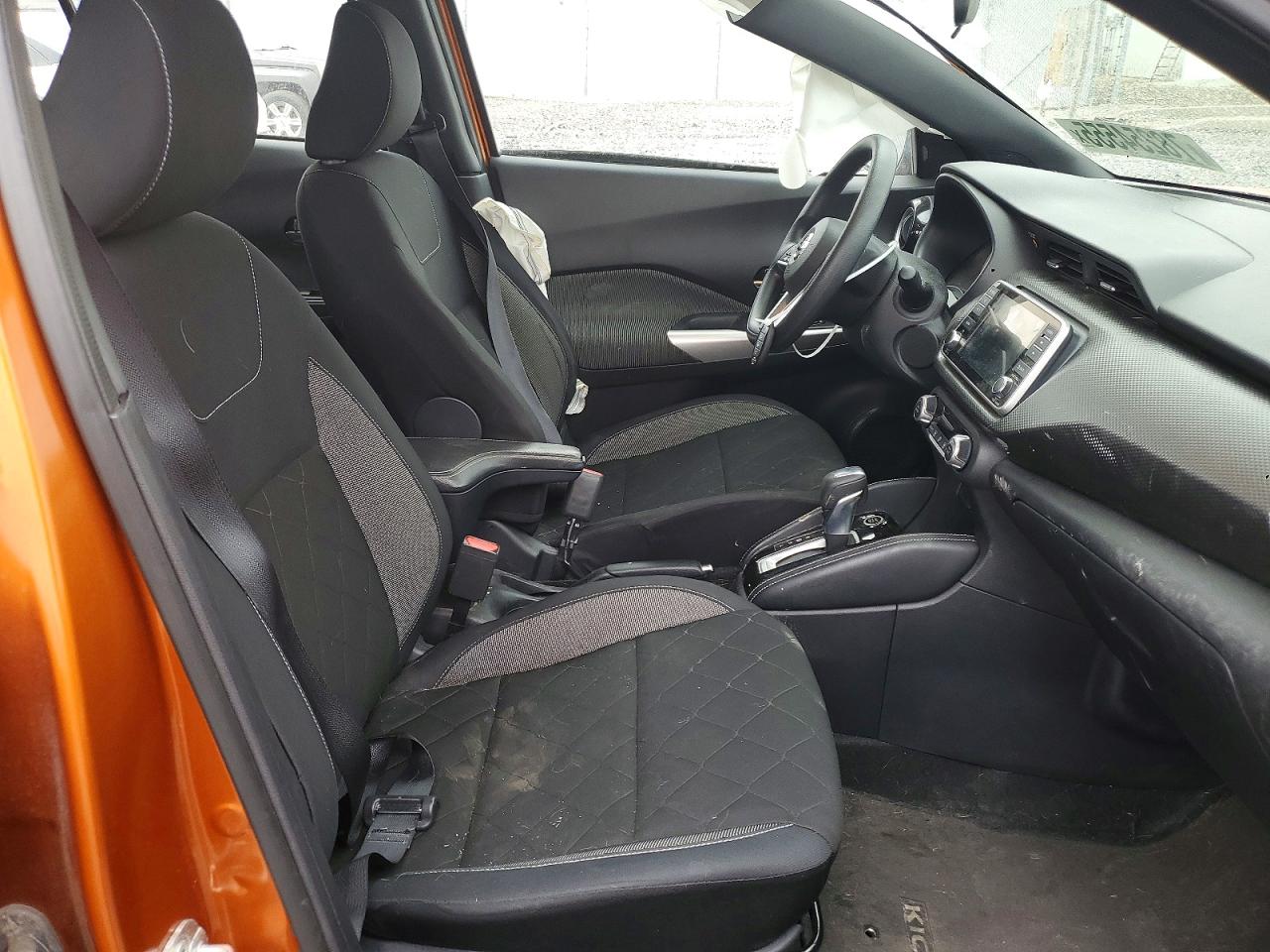 2020 NISSAN KICKS SV photo 19