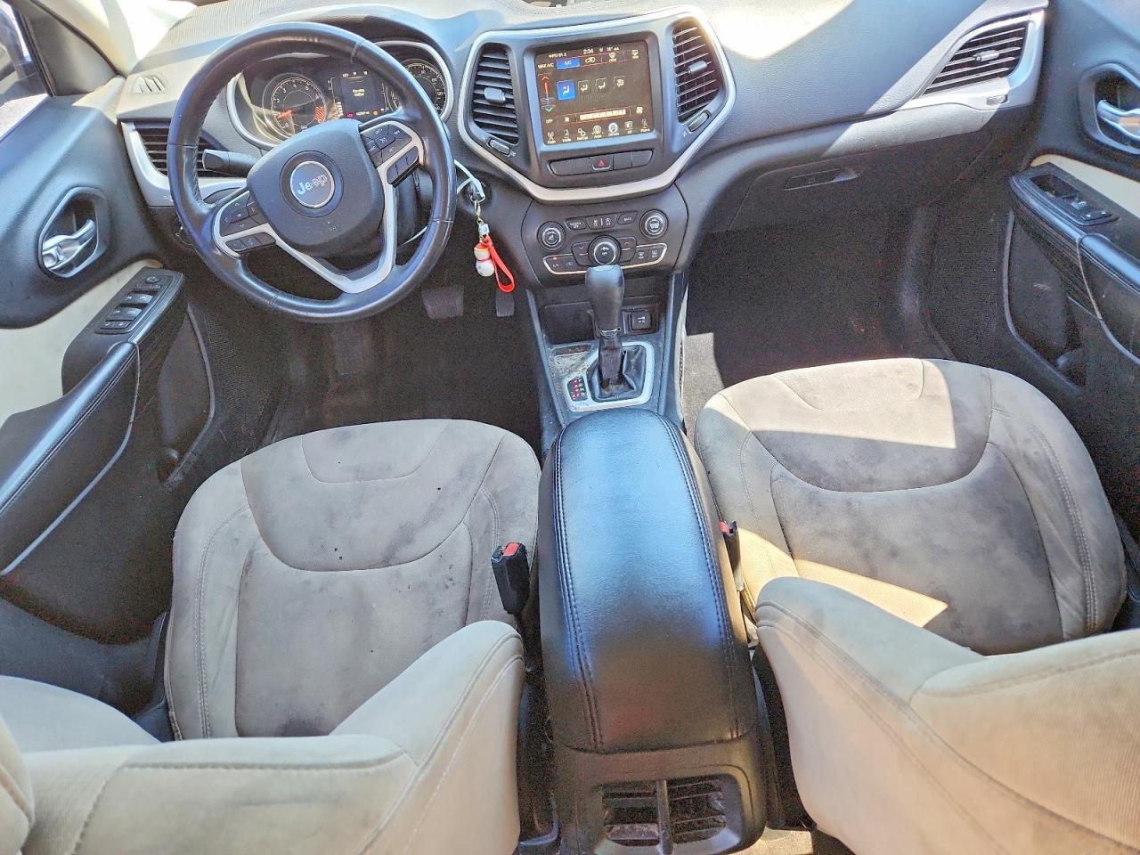 2015 JEEP CHEROKEE LATITUDE photo 22