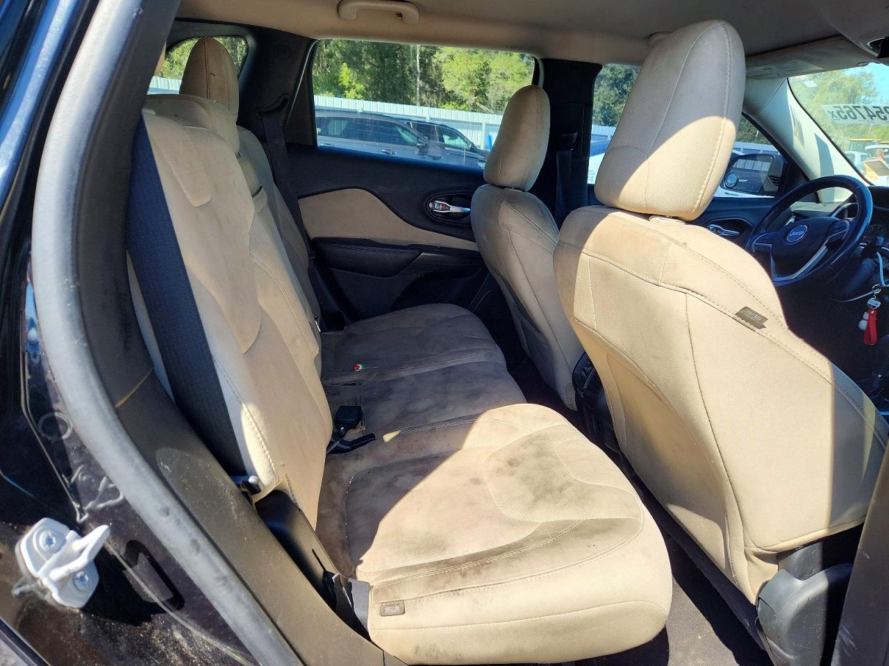 2015 JEEP CHEROKEE LATITUDE photo 31