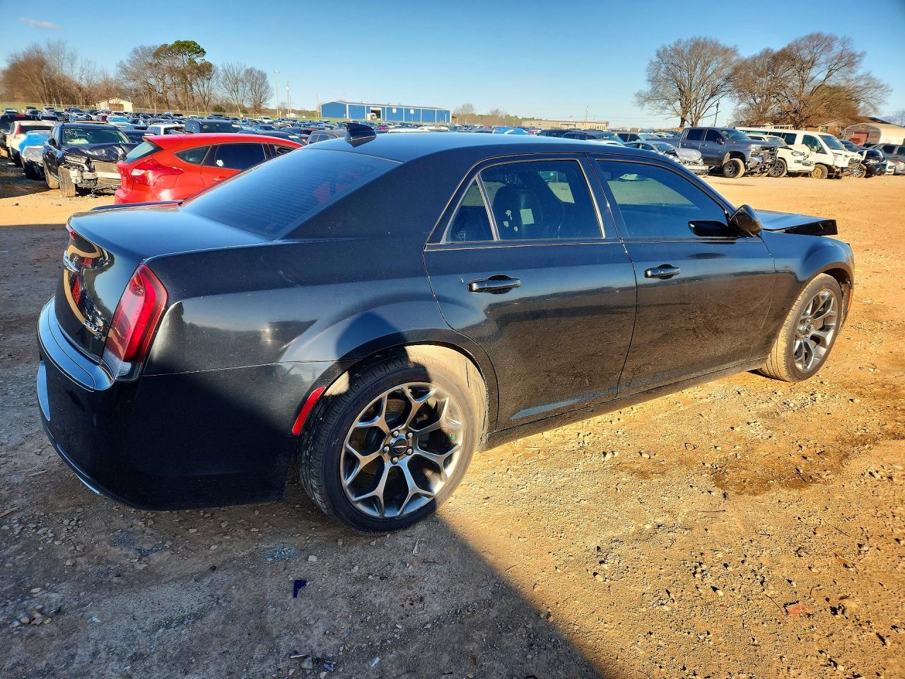 2018 CHRYSLER 300 S photo 3