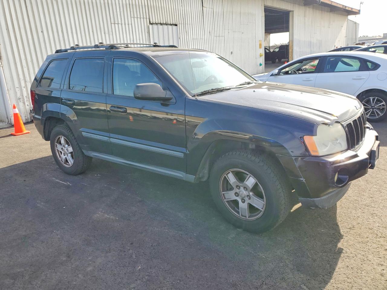 2007 JEEP GRAND CHEROKEE LAREDO photo 4