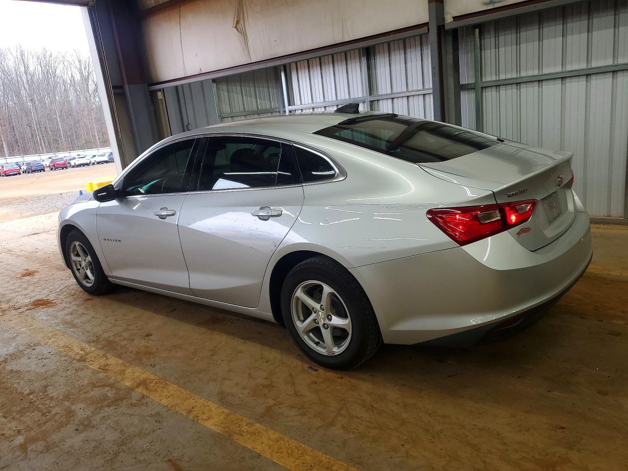 2016 CHEVROLET MALIBU LS photo 2