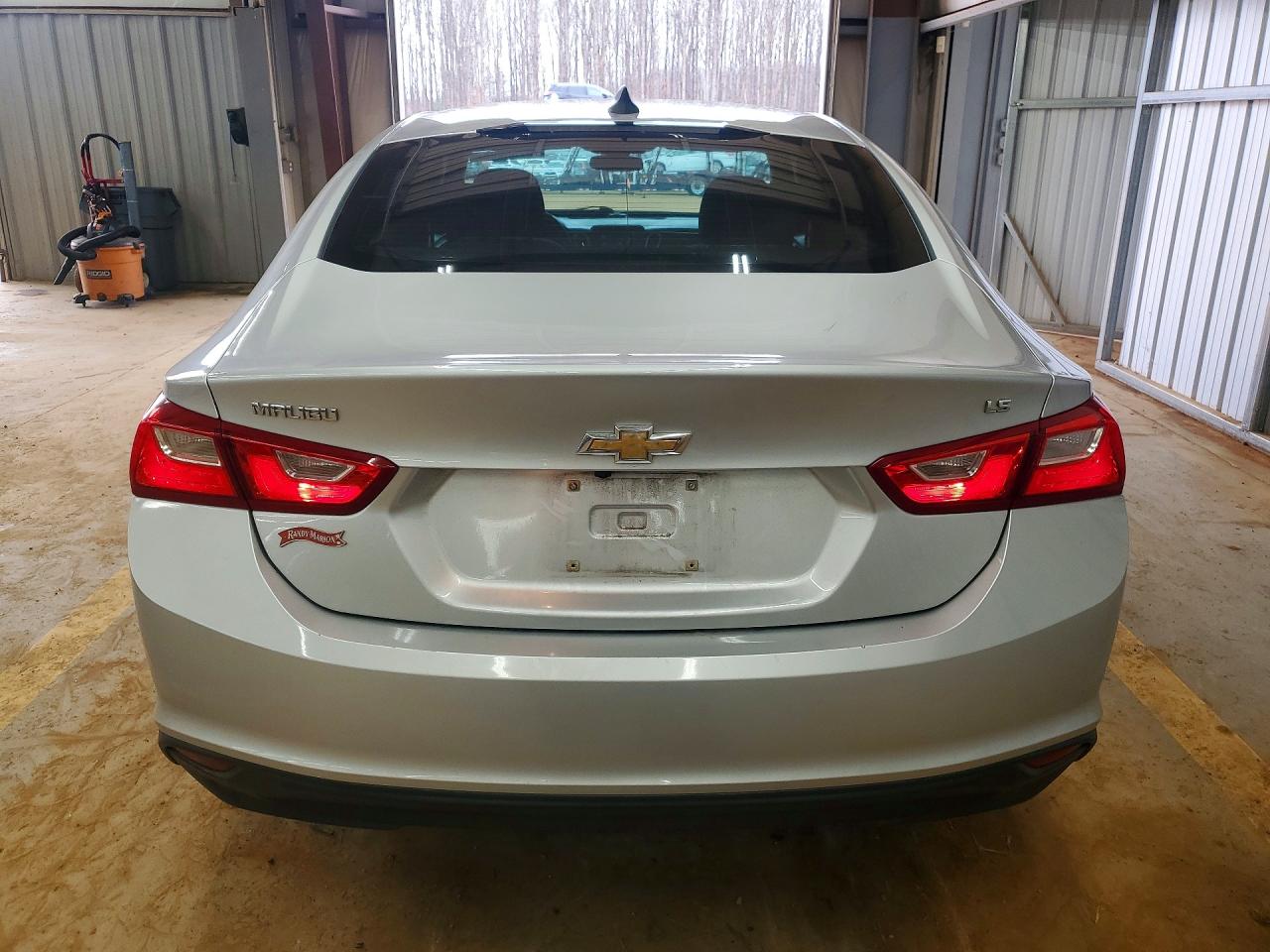 2016 CHEVROLET MALIBU LS photo 6