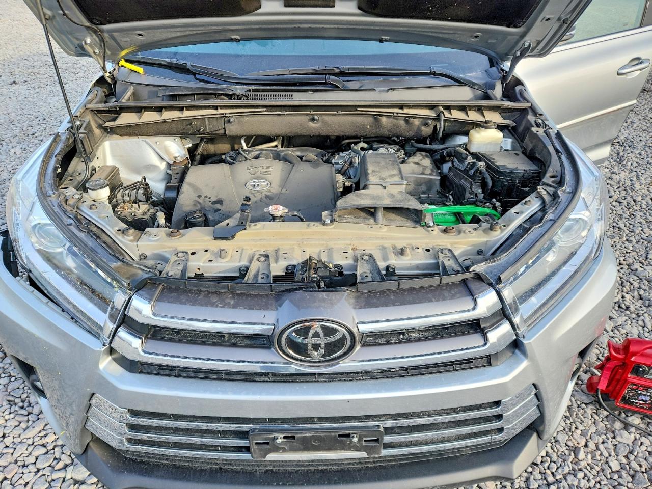 2018 TOYOTA HIGHLANDER LIMITED photo 21