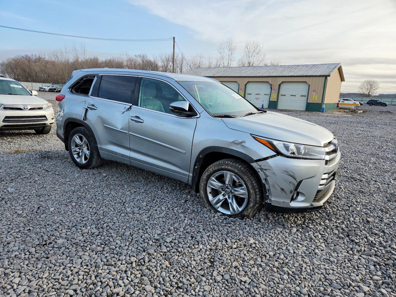 2018 TOYOTA HIGHLANDER LIMITED photo 7