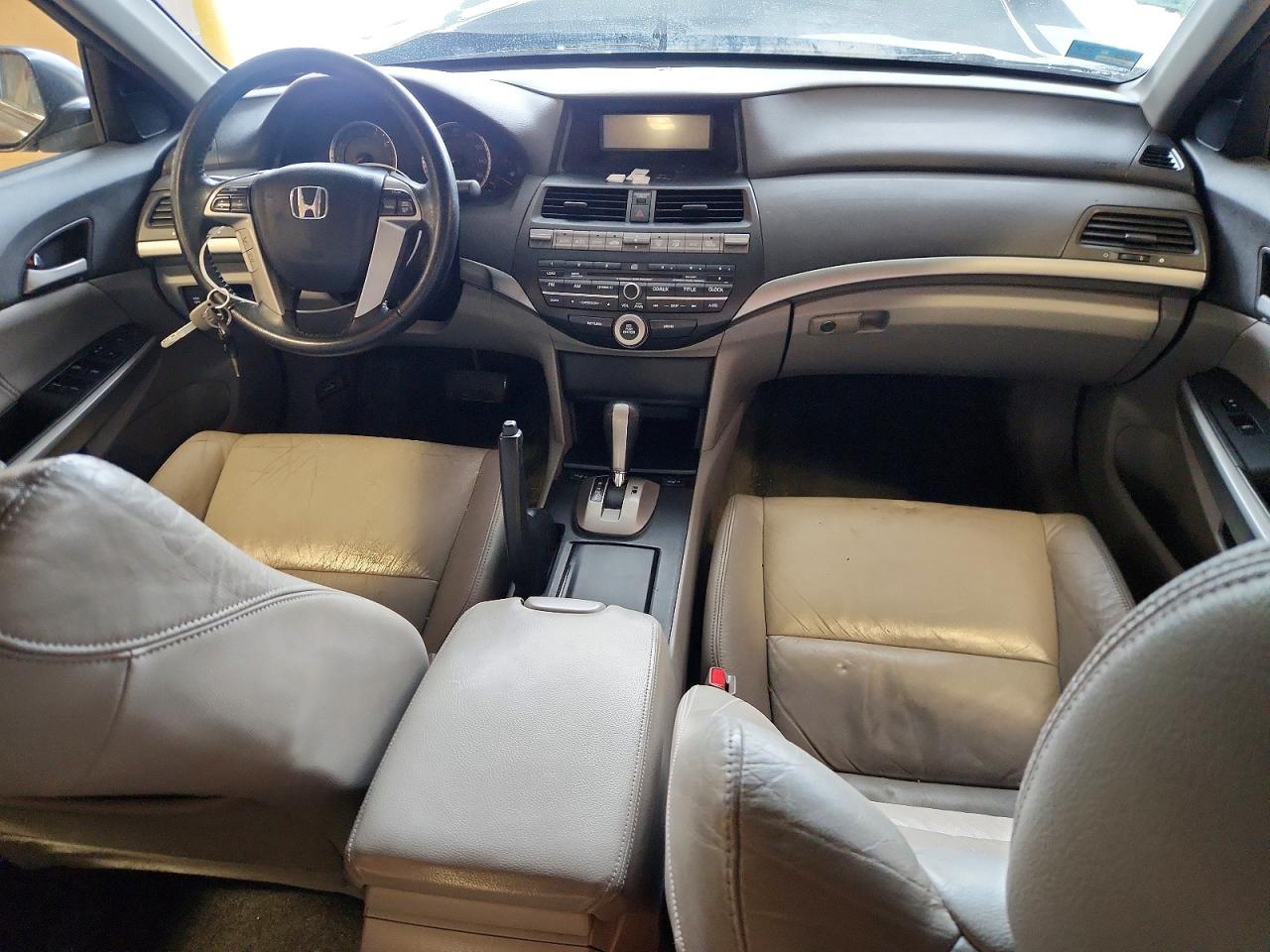 2010 HONDA ACCORD photo 15