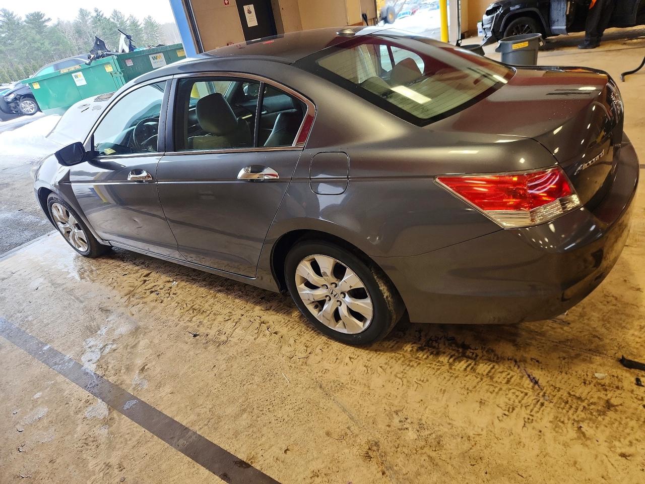 2010 HONDA ACCORD photo 3