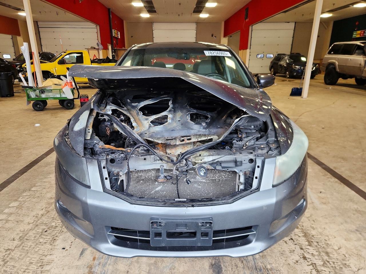 2010 HONDA ACCORD photo 9