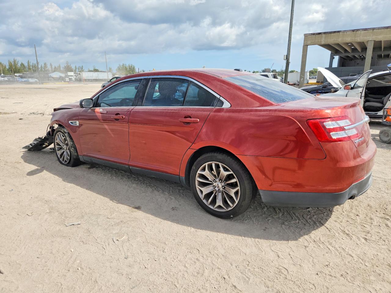 2014 FORD TAURUS LIMITED photo 3