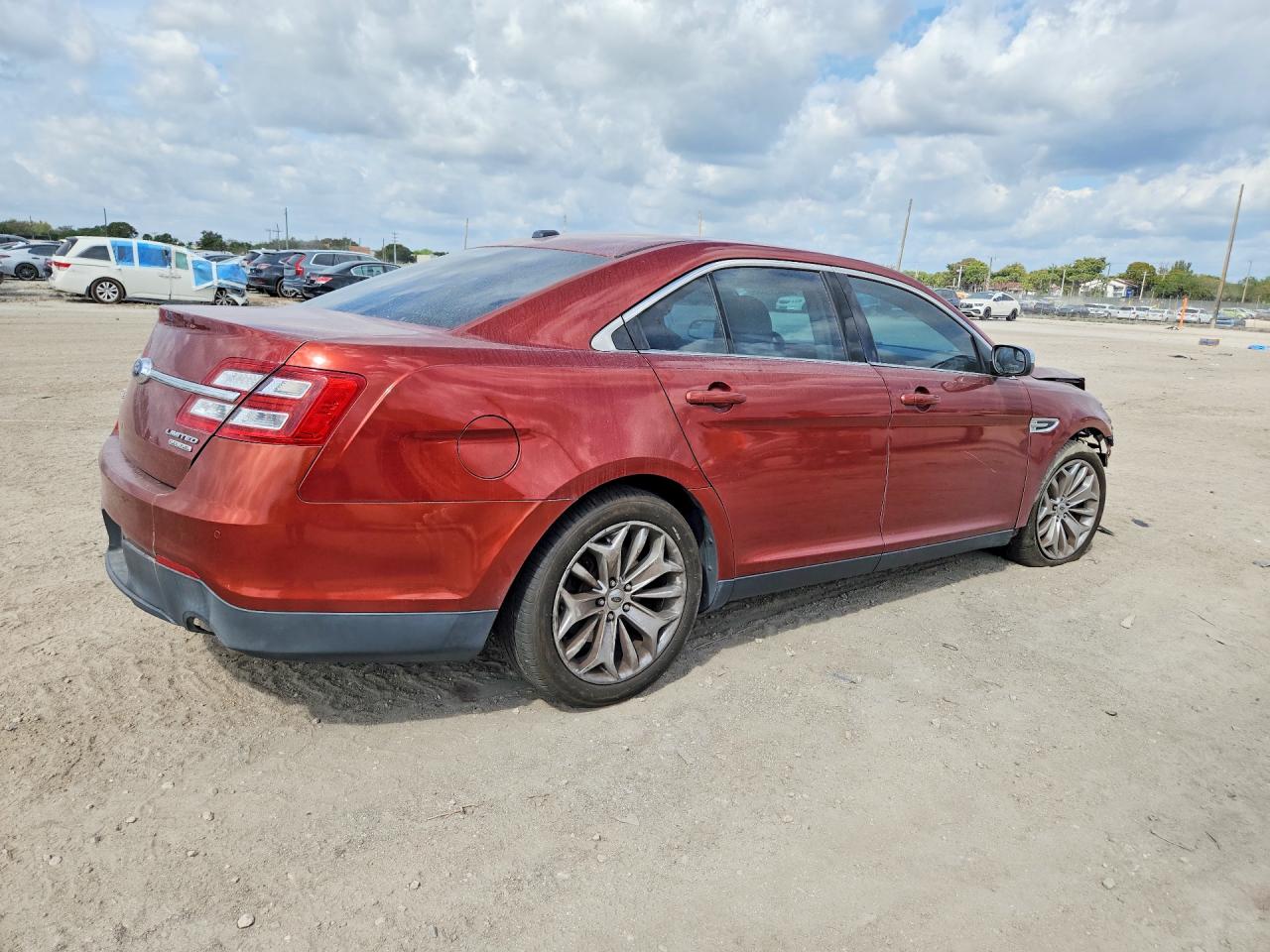 2014 FORD TAURUS LIMITED photo 5