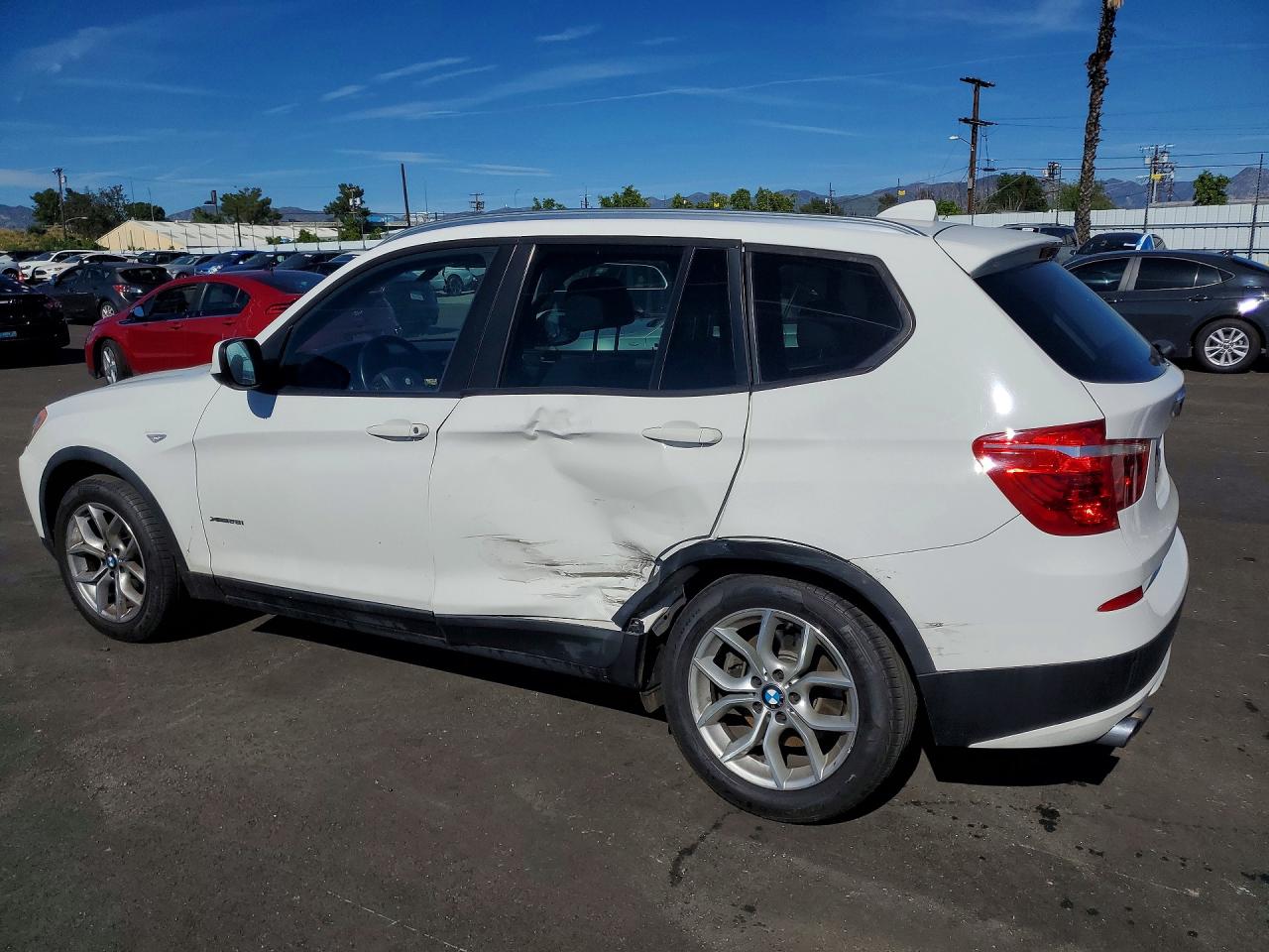 2013 BMW X3 XDRIVE28I photo 3