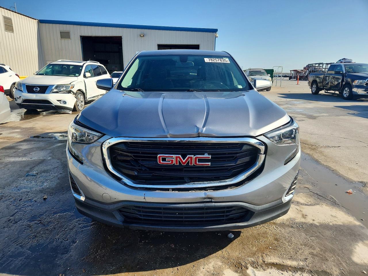 2018 GMC TERRAIN SLE photo 5