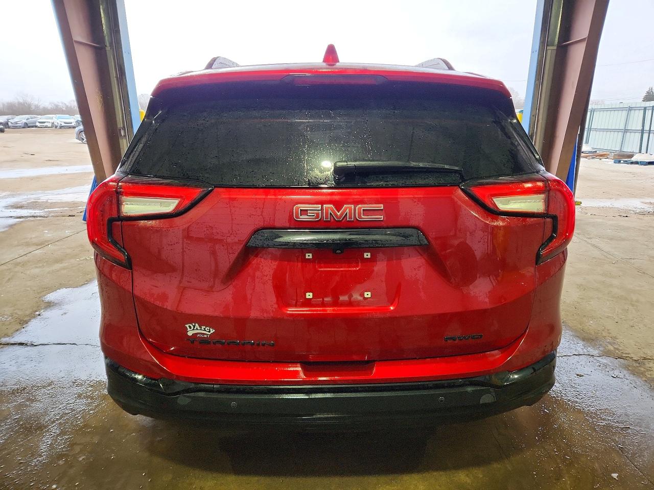 2024 GMC TERRAIN SLT photo 6