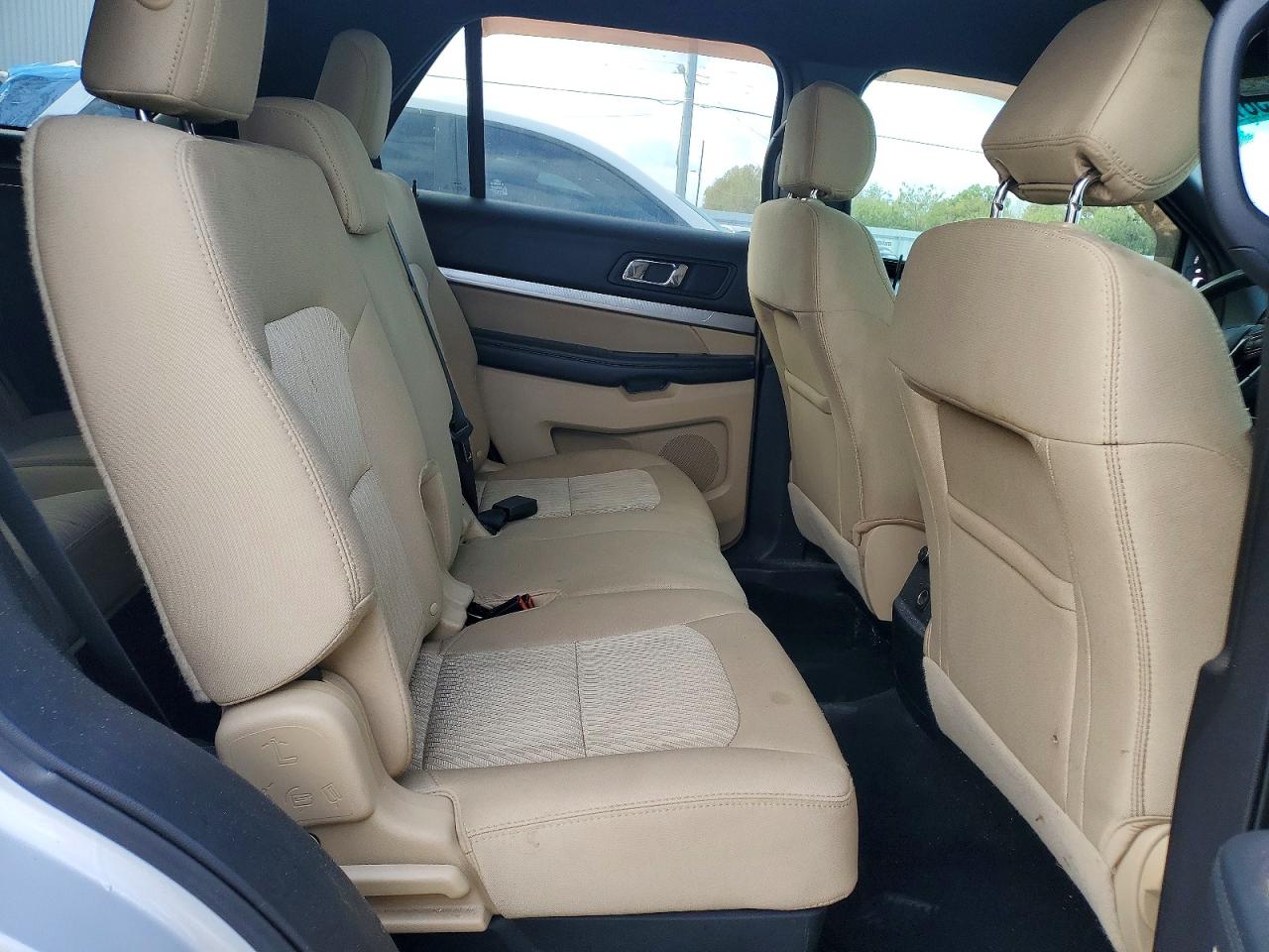 2017 FORD EXPLORER photo 21