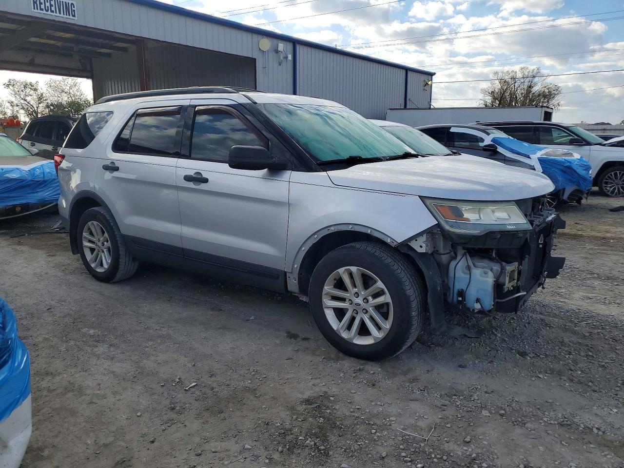 2017 FORD EXPLORER photo 7