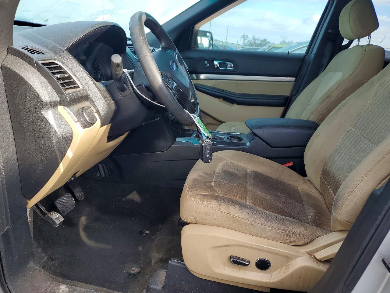 2017 FORD EXPLORER photo 13