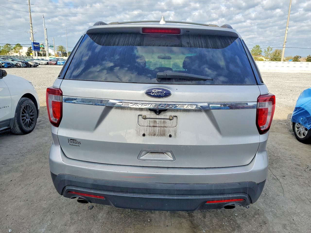 2017 FORD EXPLORER photo 11