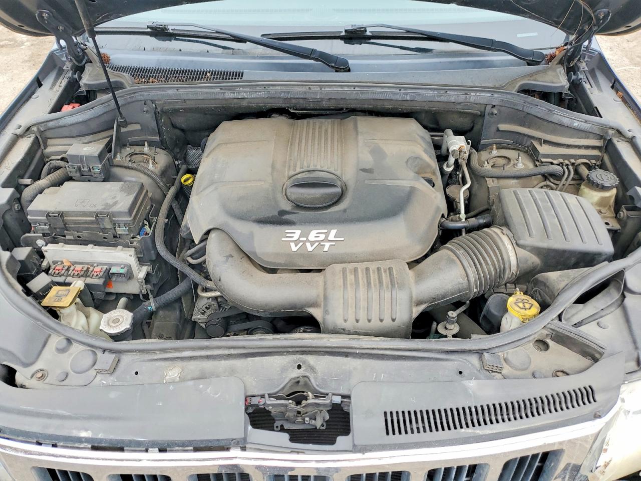 2012 JEEP GRAND CHEROKEE photo 34
