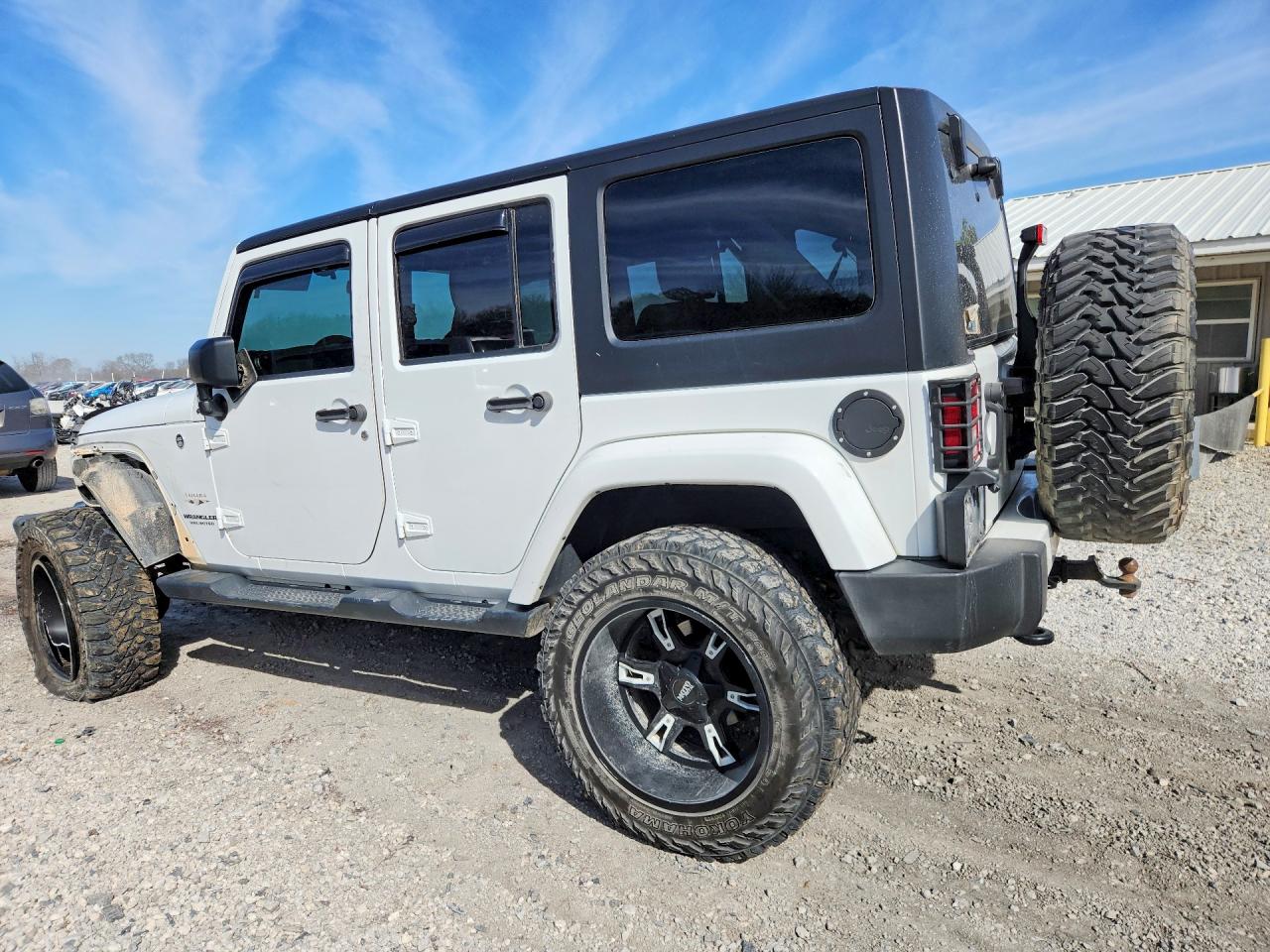 2016 JEEP WRANGLER UNLIMITED SAHARA photo 2