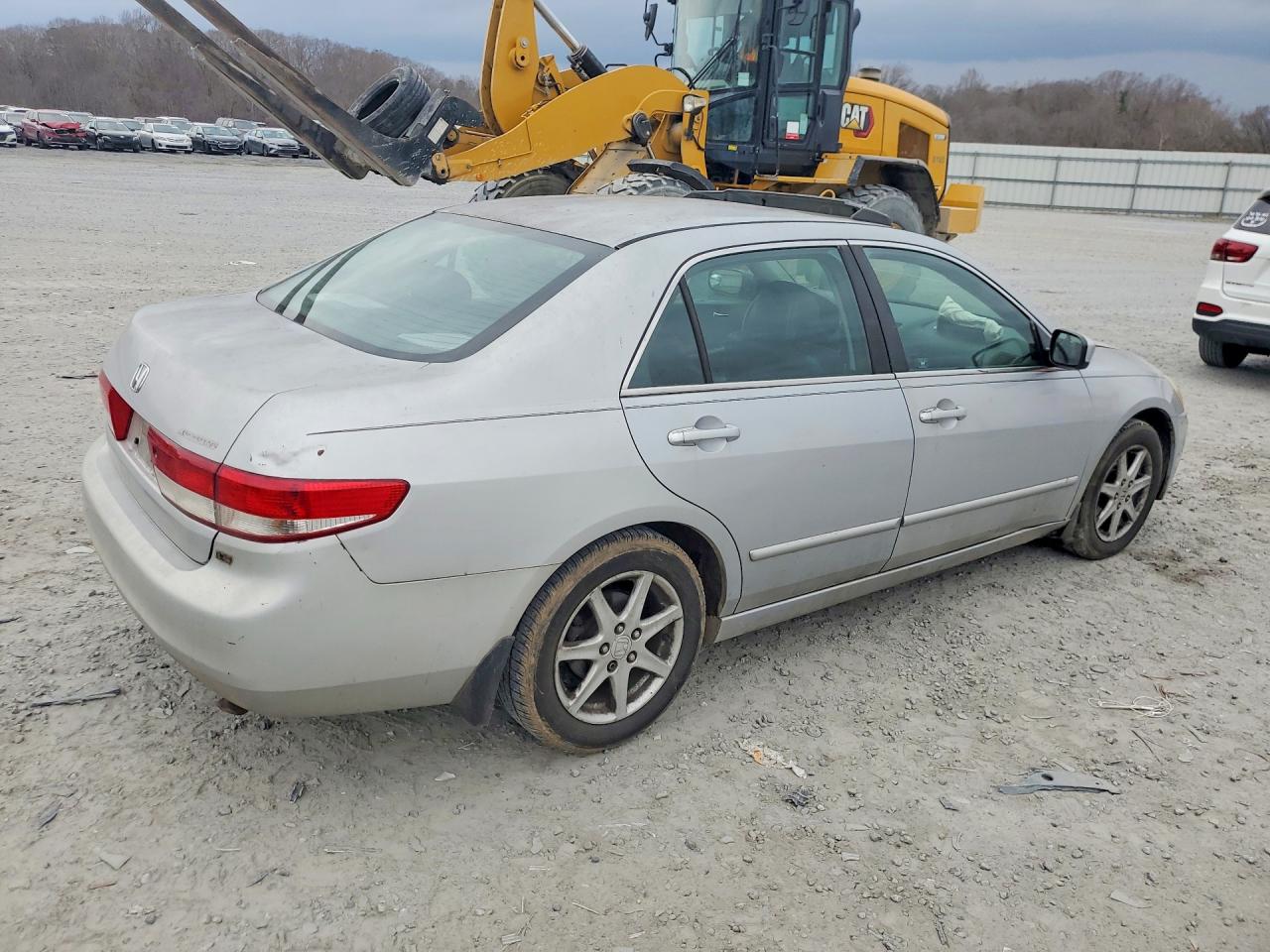 2003 HONDA ACCORD DX photo 3