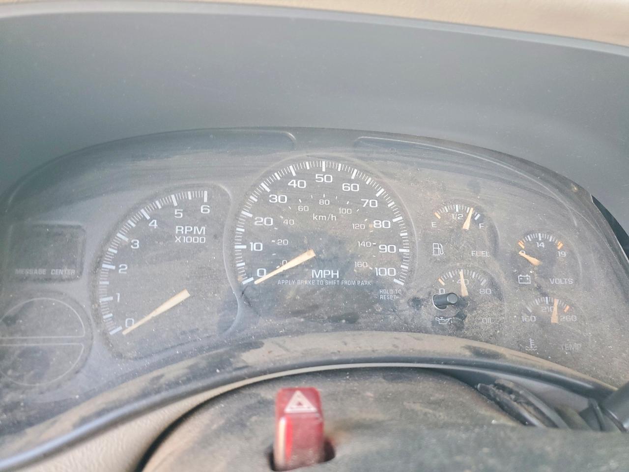 2002 CHEVROLET SILVERADO C1500 photo 25